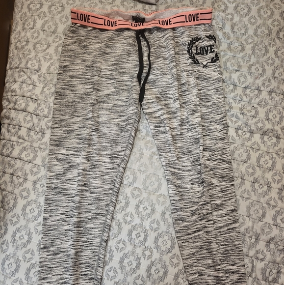 Sweatpants - Picture 1 of 3